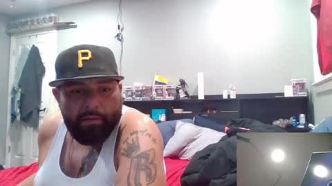 Juiceepawwg420 online show from June 15, 8:33 pm