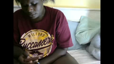 Snapshot of juicy576808 chatting on December 23, 9:49 am zainabu online show from December 23, 9:49 am