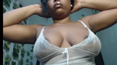 Snapshot of juicy_gold22 chatting on February 2, 6:58 am Mariagold online show from February 2, 6:58 am