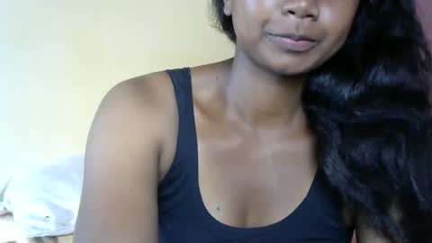 stellah online show from February 25, 10:15 am