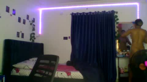 Emily online show from January 14, 6:41 am