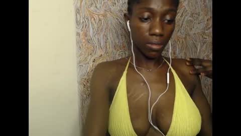 queen online show from February 21, 8:18 am