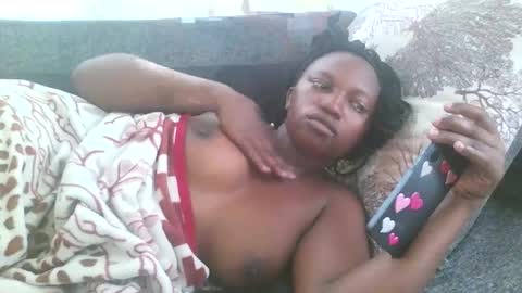 juicyicequeen online show from October 29, 7:32 am