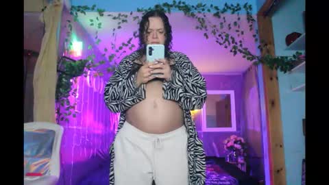 Snapshot of juicyjayxxx69 chatting on February 23, 3:26 am juicyjayxxx69 online show from February 23, 3:26 am