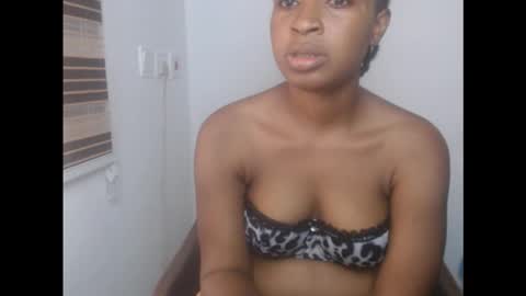Snapshot of juicykinkx chatting on October 10, 12:15 pm juicykinkx online show from October 10, 12:15 pm