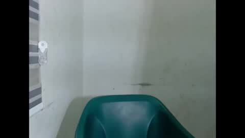 juicynpinkx online show from April 2, 9:23 pm