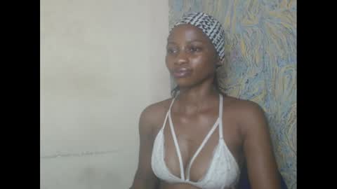 juicypiexx online show from February 27, 11:04 pm