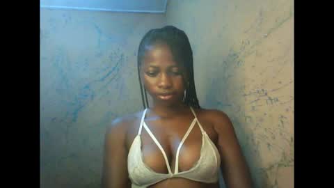 juicypiexx online show from October 13, 6:57 am