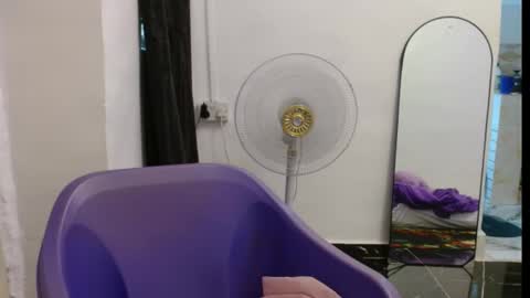 juicyxpink online show from February 26, 10:47 am