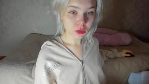 Snapshot of juisykitten chatting on September 30, 9:31 pm Anna online show from September 30, 9:31 pm