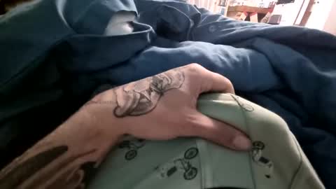 Snapshot of juju63630 chatting on December 8, 7:43 pm Juju online show from December 8, 7:43 pm