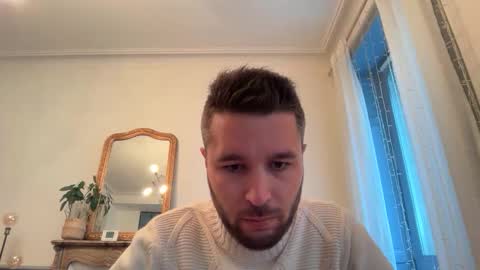 jules_demastre1 online show from December 1, 1:27 pm