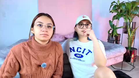 Jules and Gia online show from September 25, 10:41 am