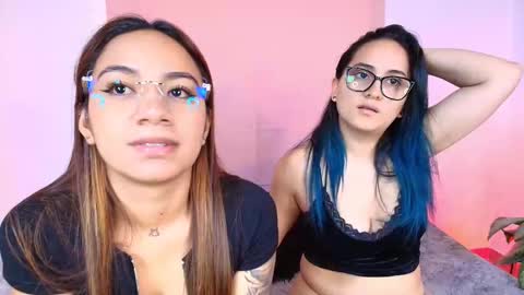 Jules and Gia online show from October 27, 6:12 pm