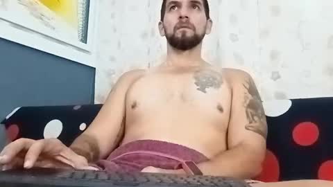 juleslake2 online show from October 29, 1:24 pm