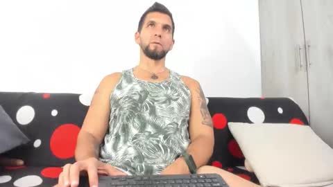 juleslake2 online show from December 2, 2:17 am