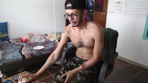 Julfigo online show from January 17, 3:22 pm