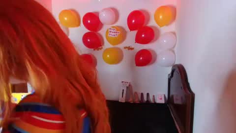 Juliana online show from October 31, 9:38 pm