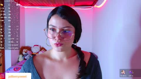 Juliana online show from February 7, 3:21 am