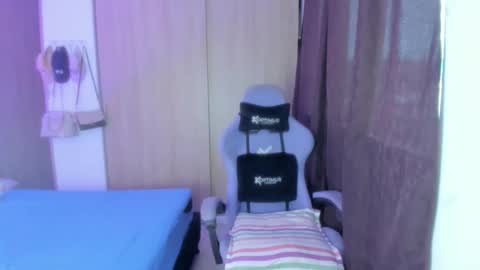 Snapshot of juli_santos_22 chatting on May 2, 10:26 pm juli_santos_22 online show from May 2, 10:26 pm