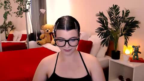 julia485262 online show from June 3, 2:44 pm