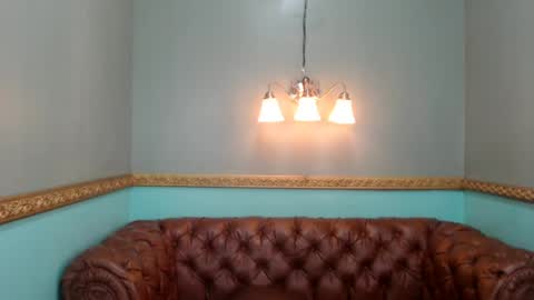 julia_bliss online show from April 29, 11:58 am