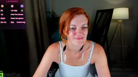 julia_suny online show from July 3, 8:32 am