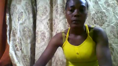 juliaaldy online show from May 30, 4:31 am