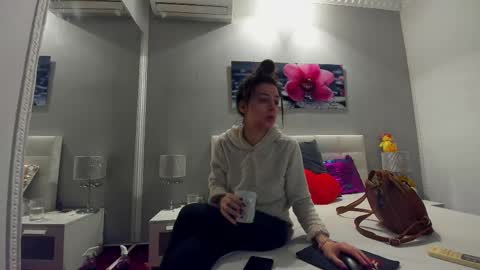 JuliaHunt online show from November 15, 10:56 am