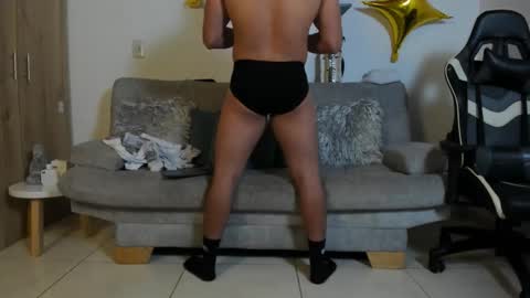 julian_wallace online show from September 19, 5:02 pm