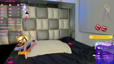 juliana_js_ online show from February 26, 12:05 am