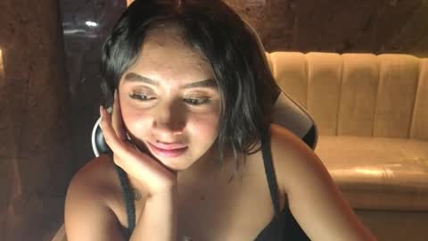 Snapshot of juliana_tx chatting on February 7, 3:10 am Online 2200 to 600 online show from February 7, 3:10 am