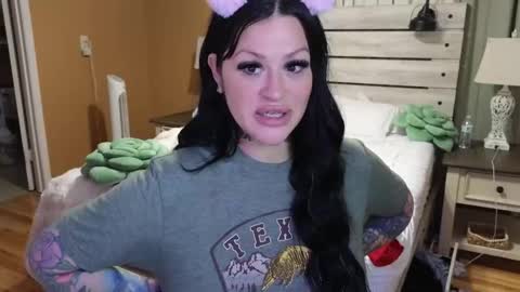 Texas Mamasita online show from November 25, 4:07 pm