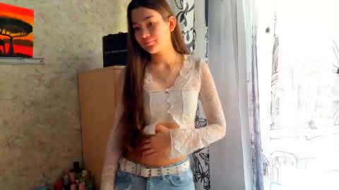 Viola online show from March 27, 1:11 am