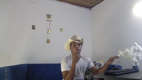 Snapshot of juliannmattius chatting on October 8, 2:58 pm Juliann online show from October 8, 2:58 pm