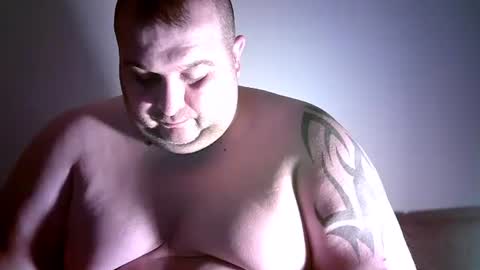 Juliano online show from December 1, 8:20 pm