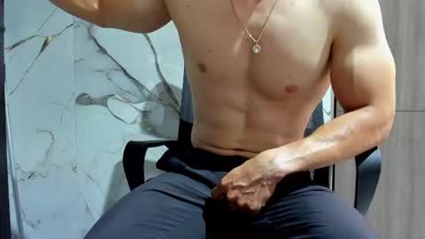 Snapshot of juliansexxx16 chatting on June 28, 12:22 pm Julian online show from June 28, 12:22 pm