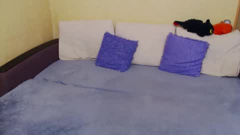 Jul online show from October 22, 12:27 pm