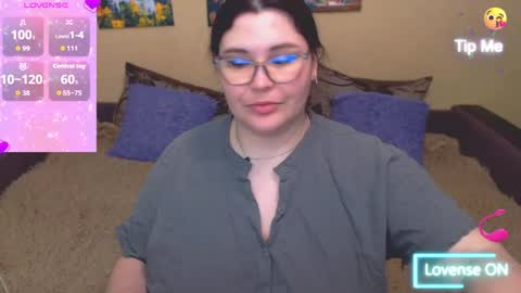 Snapshot of juliasane_ chatting on May 30, 7:00 pm Jul online show from May 30, 7:00 pm