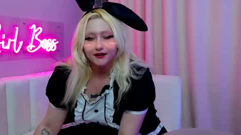 JuliaSharkk online show from October 26, 9:21 pm