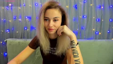 Yulya online show from November 25, 3:17 am