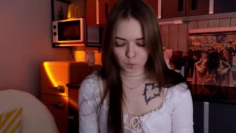 julidropp online show from February 18, 2:57 pm