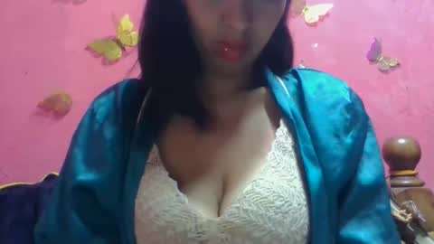 julie0612 online show from September 22, 7:43 am