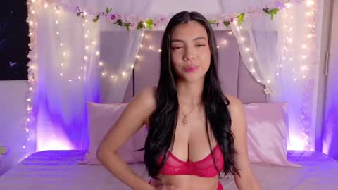 Juliet Bennet online show from March 17, 4:17 am