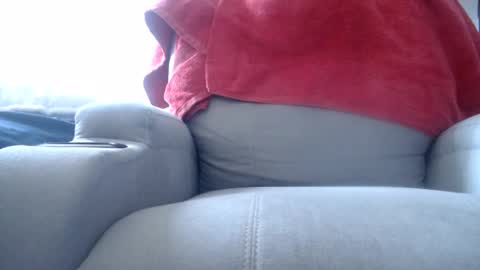 Snapshot of julie_bunny chatting on December 26, 2:48 pm Julie bunny online show from December 26, 2:48 pm