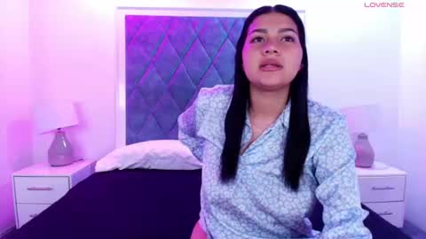 Snapshot of julie_preston chatting on June 25, 12:20 pm julie_preston online show from June 25, 12:20 pm