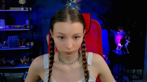 juliedaniel online show from November 20, 4:23 am