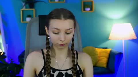 juliedaniel online show from February 12, 5:35 am