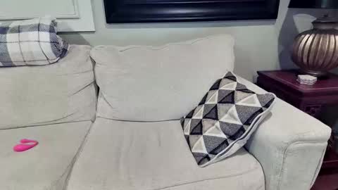 Julie Holliday online show from November 20, 11:48 pm