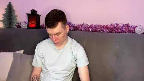 Julie and Thomas online show from January 7, 8:06 am